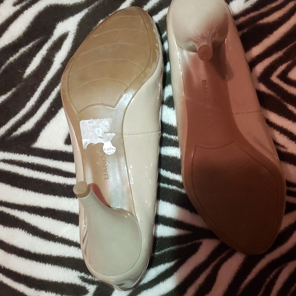 Beige pump - Picture 3 of 5